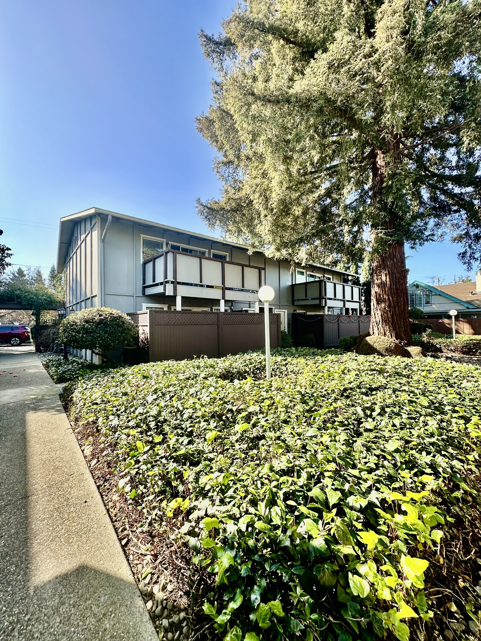 Colony Street Apts photo 4